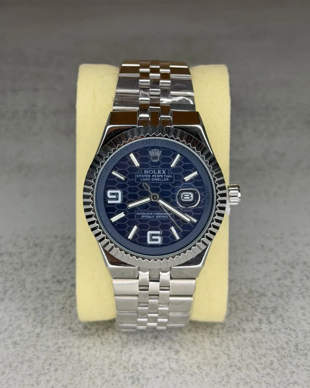 Rolex oyster perpetual ( Land-Dweller), couleur bleu